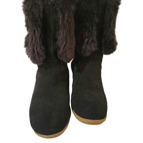 Lands End Women's Size 7 Leather Fur trimmed Fur lined Boots Warm fuzzy Comfy - Picture 4 of 7